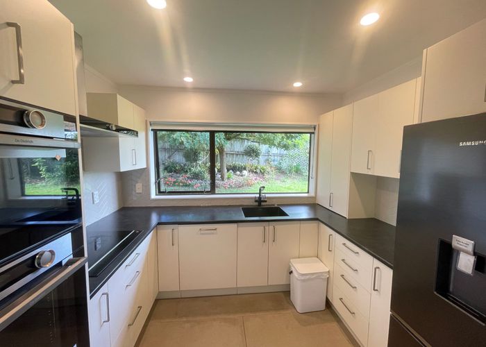  at 1/1 Pickwick Parade, Mellons Bay, Auckland