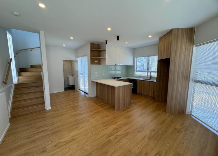  at 2A Paina Crescent, Massey, Waitakere City, Auckland