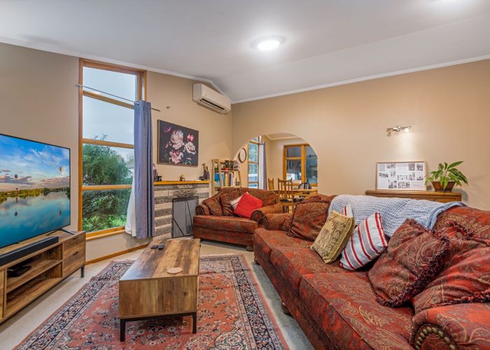 For sale 14 Mokau Place, Terrace End, Palmerston North homes.co.nz