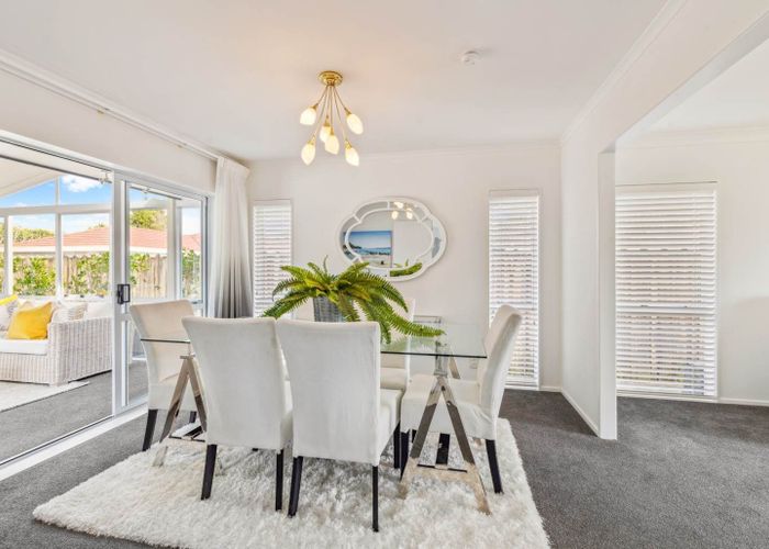  at 32 Matterhorn Crescent, Northpark, Auckland