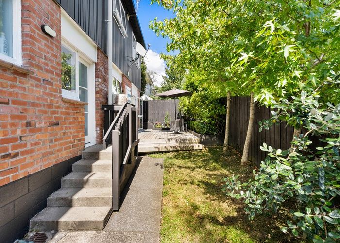  at 1/6 Prebble Place, Mission Bay, Auckland