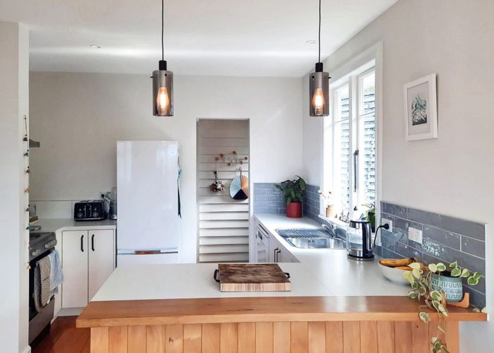  at 36 Aratoro Place, Mount Pleasant, Christchurch City, Canterbury