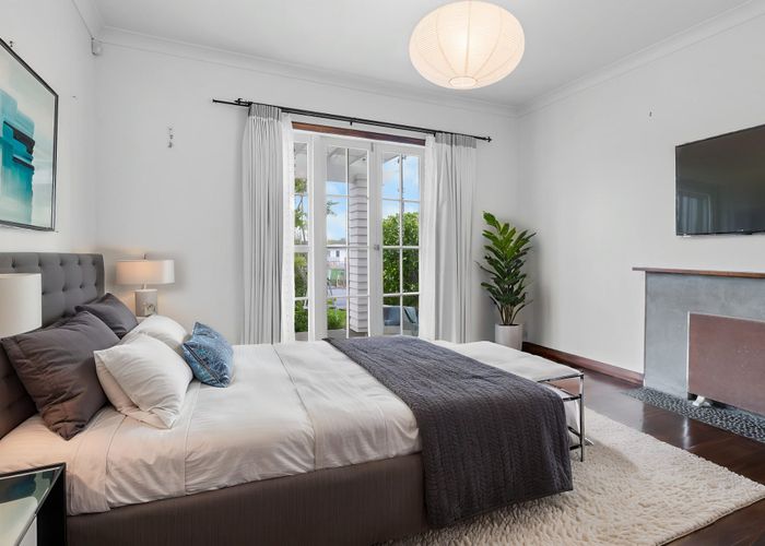  at 14 Kettle Street, Point Chevalier, Auckland