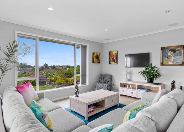  at 15 Seaview Crescent, Hatfields Beach, Rodney, Auckland