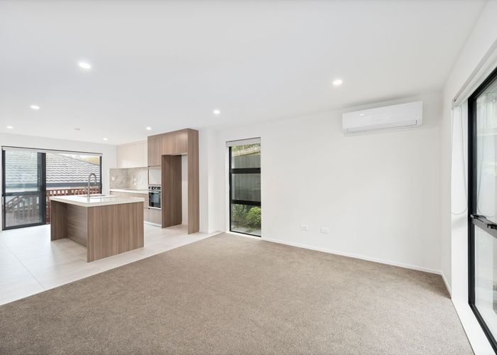  at 18/106 triangle Road, Massey, Waitakere City, Auckland