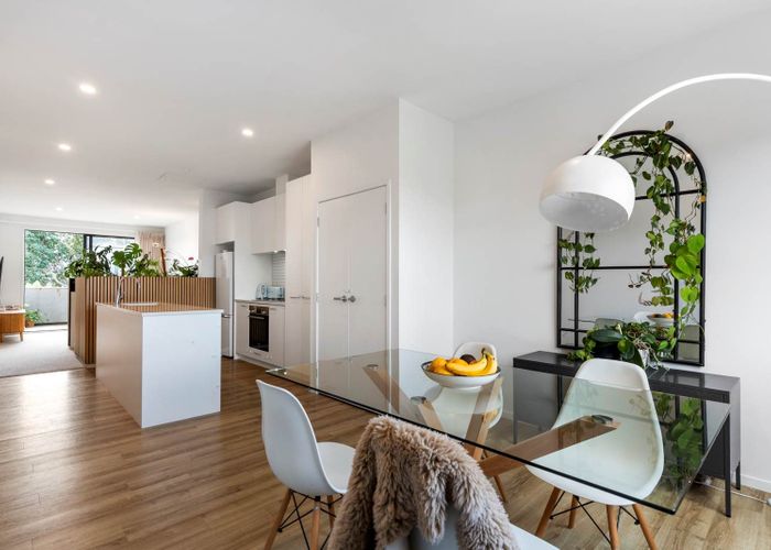  at 8/2 Tahuhu Road, Mount Wellington, Auckland City, Auckland