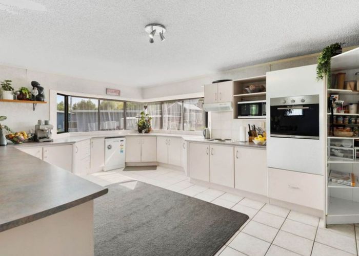  at 3 Country Club Lane, Waiuku, Waiuku