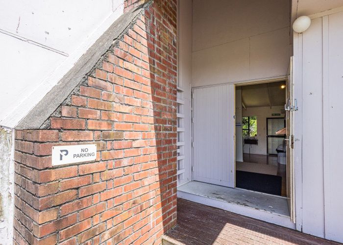  at 9 Carroll Street, National Park