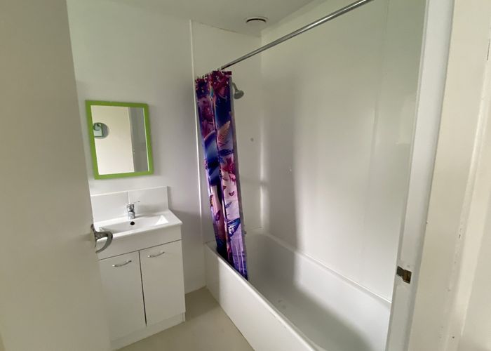  at 2/28 Islington St, Trentham, Upper Hutt, Wellington