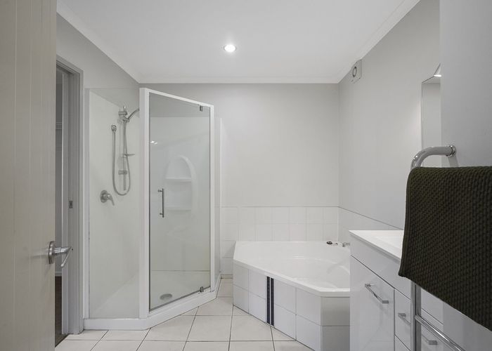  at 15C Charlemont Street, Whitiora, Hamilton, Waikato