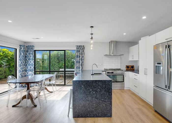 For sale 97b Randwick Crescent, Moera, Lower Hutt, Wellington homes