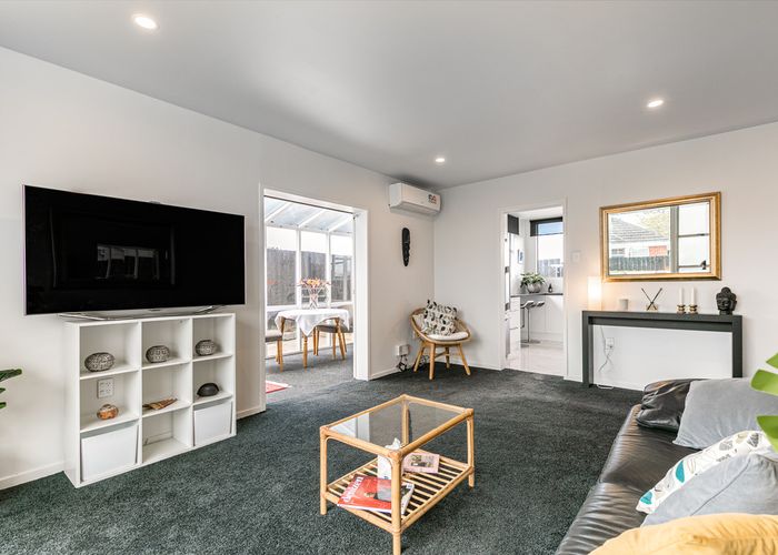  at 1/132 Onewa Road, Northcote, Auckland
