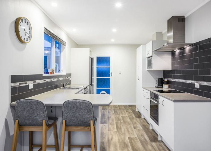  at 3 Findhorn Place, Papakowhai, Porirua