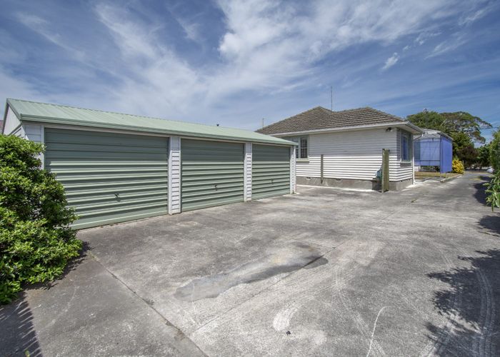  at 245 Breezes Road, Aranui, Christchurch City, Canterbury