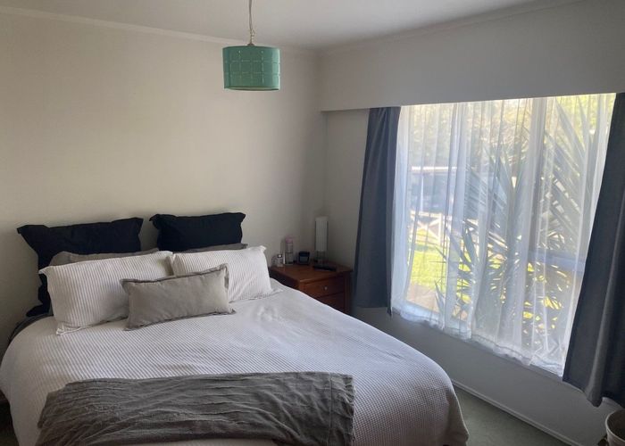  at 1/28 Imogene Way, Half Moon Bay, Auckland