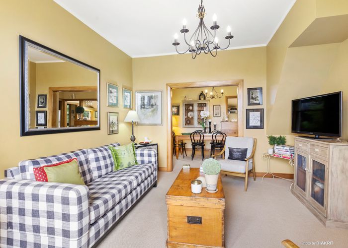  at 26 Patanga Crescent, Thorndon, Wellington