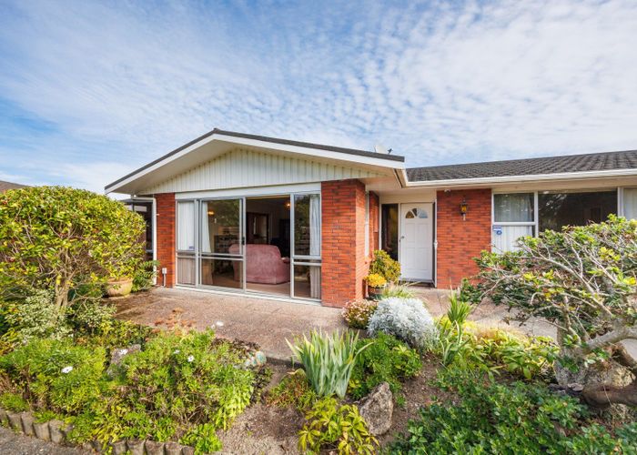  at 18 Westhaven Grove, Takaro, Palmerston North