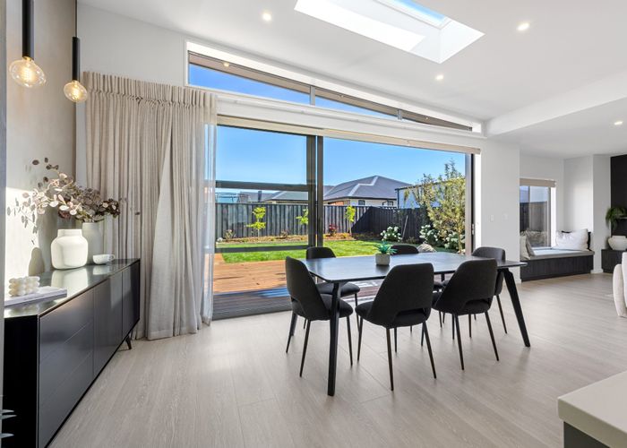  at 7 Oakbridge Boulevard, Marshland, Christchurch City, Canterbury