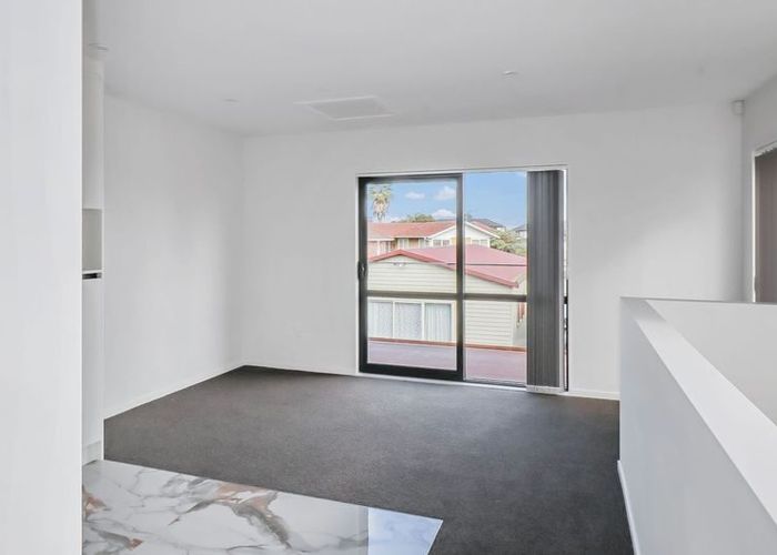  at 553f Massey Road, Mangere, Manukau City, Auckland