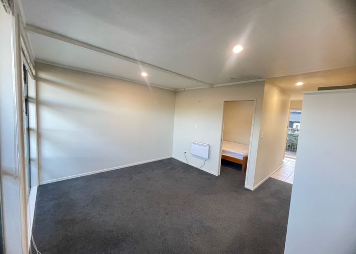  at 9/26 Windmill Road, Mount Eden, Auckland