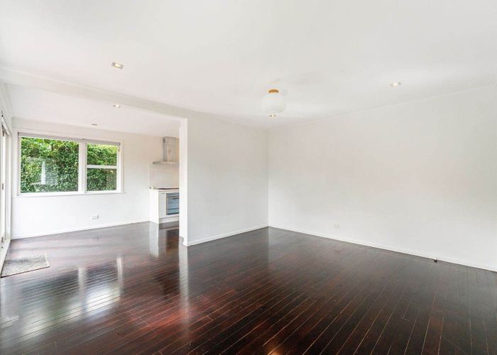  at 5 Ball Place, Mount Roskill, Auckland City, Auckland