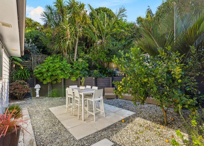  at 24 Edgerton Road, Te Atatu Peninsula, Waitakere City, Auckland