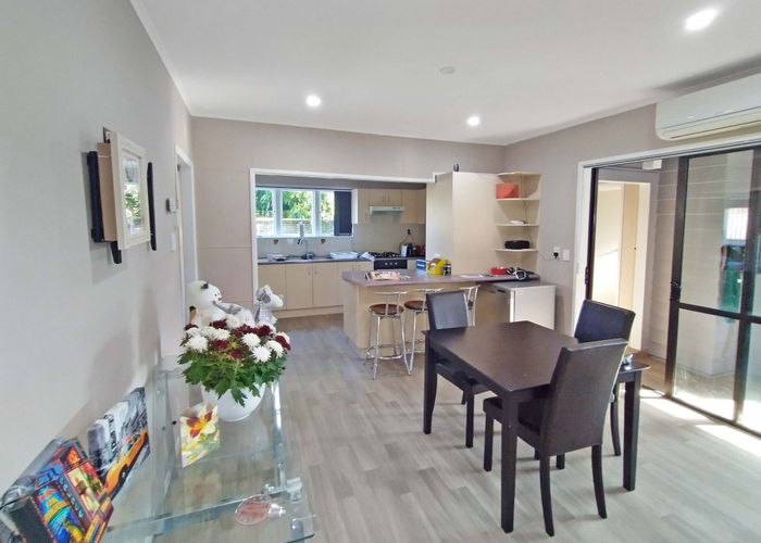  at 1/4 Orchard Street, Avondale, Auckland