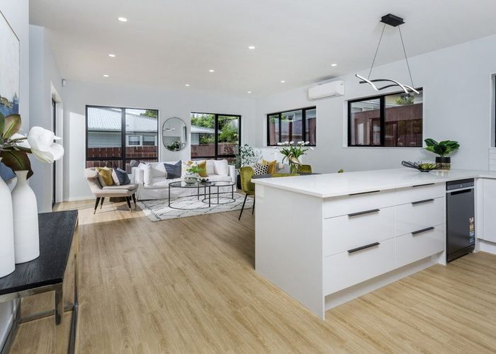  at 76B Bond Crescent, Forrest Hill, Auckland