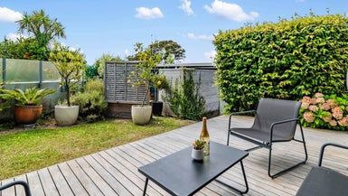  at 3/18 Parr Terrace, Castor Bay, Auckland