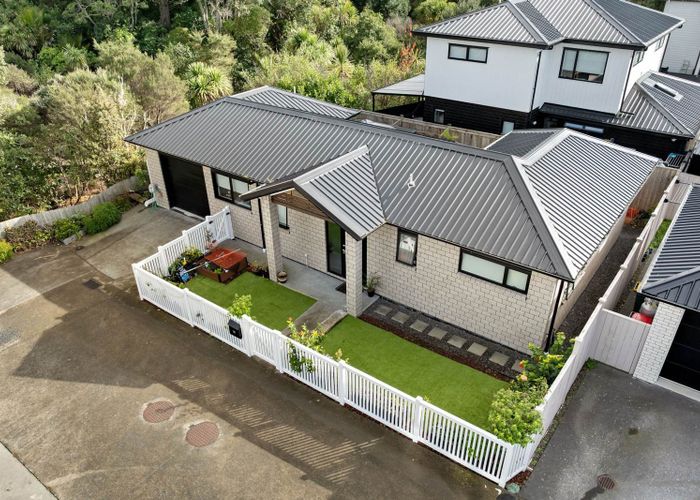  at 12 Hava Place, Green Bay, Waitakere City, Auckland