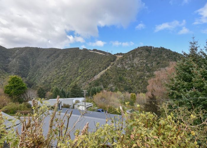  at 11 Morepork Lane, Waipori Falls, Outram