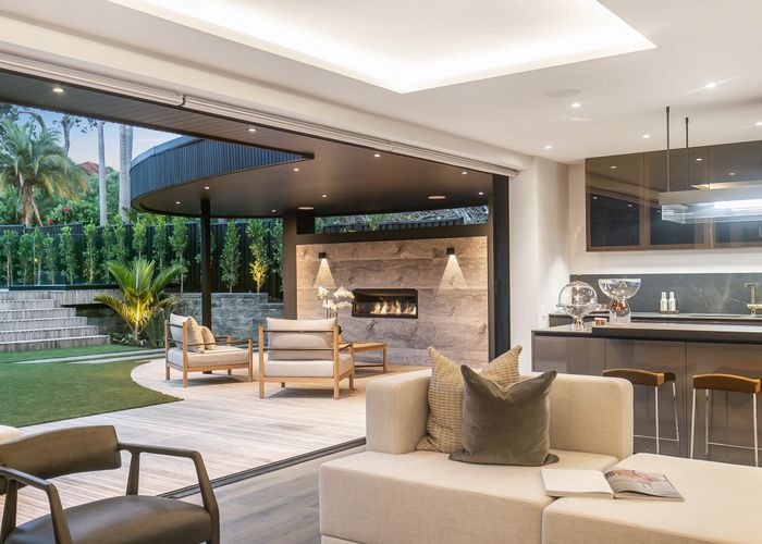  at 98 Paritai Drive, Orakei, Auckland