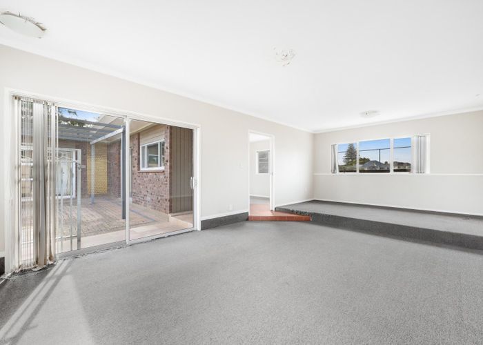  at 1/35 Vivian Wilson Drive, Eastern Beach, Auckland