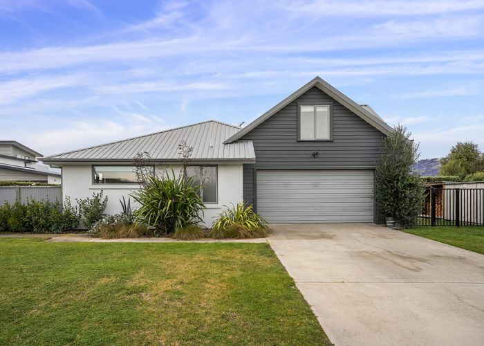  at 27 De Bettencor Place, Mount Pisa, Cromwell, Central Otago, Otago