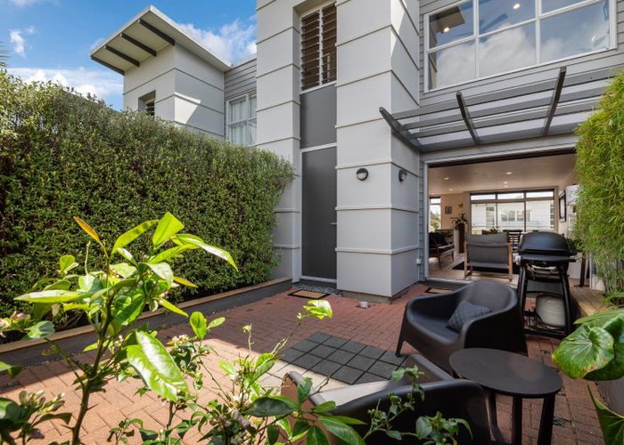  at 6/31 Byron Avenue, Takapuna, North Shore City, Auckland