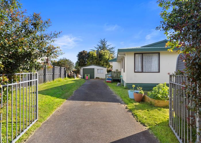  at 22 Kopara Place, Clendon Park, Auckland