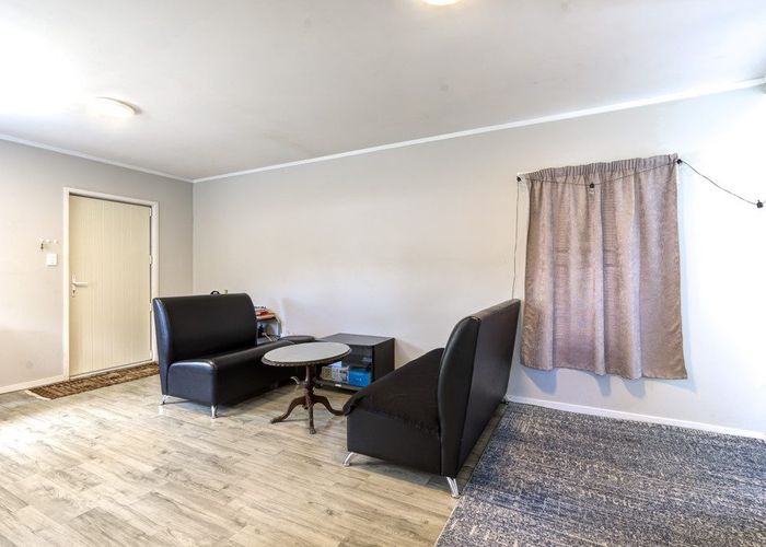  at 129b Boundary Road - FULLY FURNISHED, Claudelands, Hamilton, Waikato