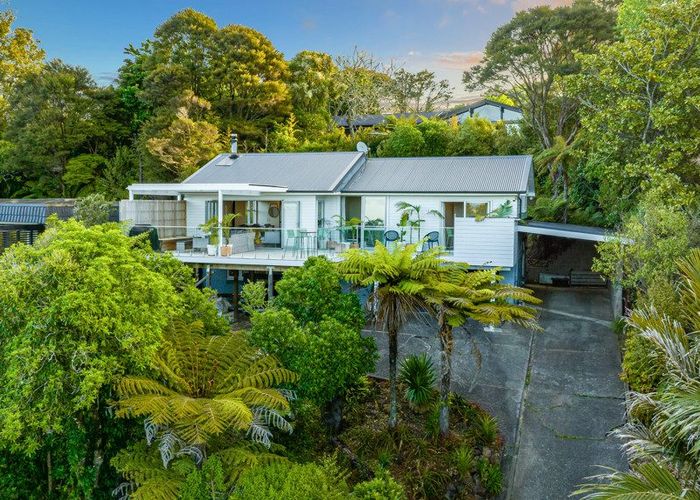  at 20 Raroa Terrace, Waiatarua, Auckland