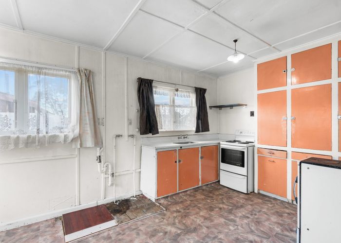  at 107 Shortland Street, Wainoni, Christchurch City, Canterbury