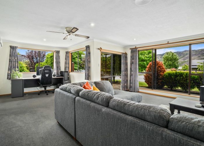  at 33 Antrim Street, Cromwell, Cromwell