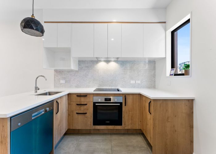  at 25/9 Schnapper Rock Road, Schnapper Rock, North Shore City, Auckland