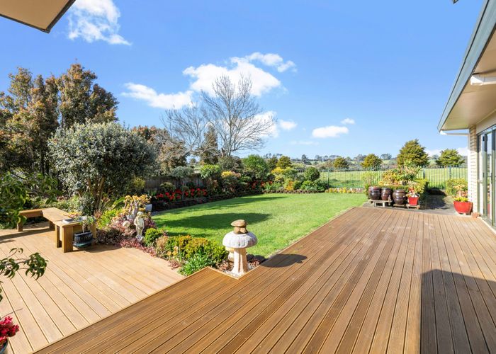  at 10 Capistrano Mews, Goodwood Heights, Auckland