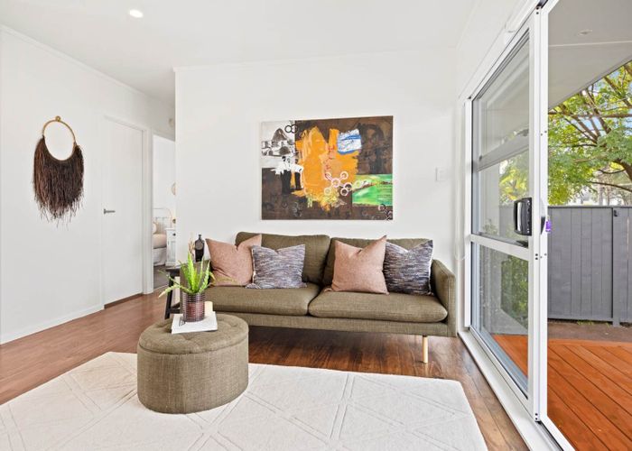  at 2/19 Fernleigh Avenue, Royal Oak, Auckland City, Auckland