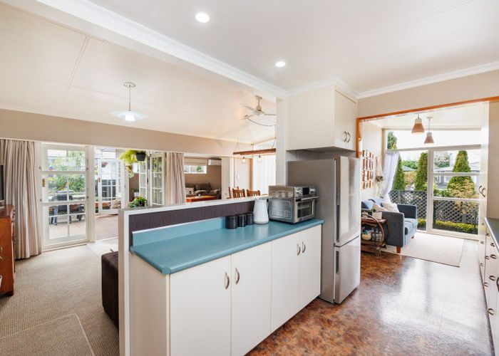  at 121 Ruamahanga Crescent, Terrace End, Palmerston North, Manawatu / Whanganui