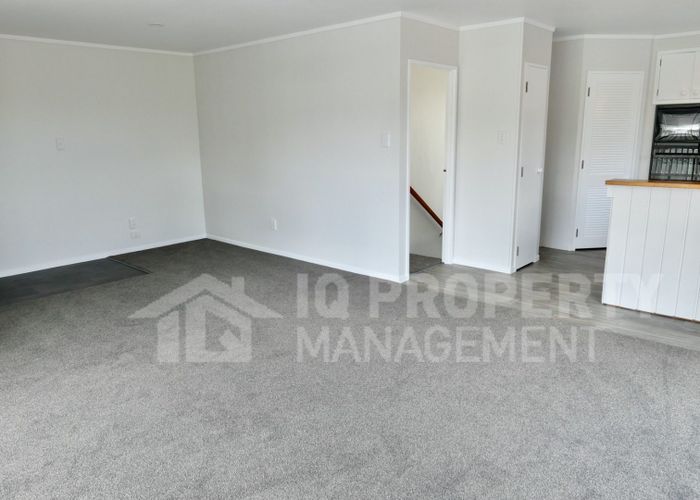  at 2/77 Prince Regent Drive, Half Moon Bay, Manukau City, Auckland