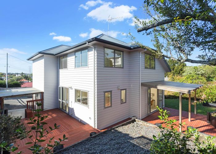  at 2/571 Richardson Road, Mount Roskill, Auckland