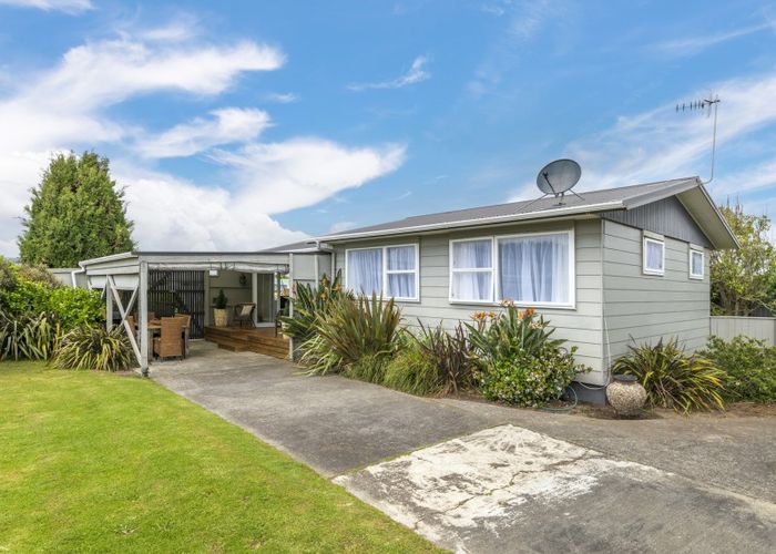  at 10 Low Avenue, Foxton Beach, Foxton