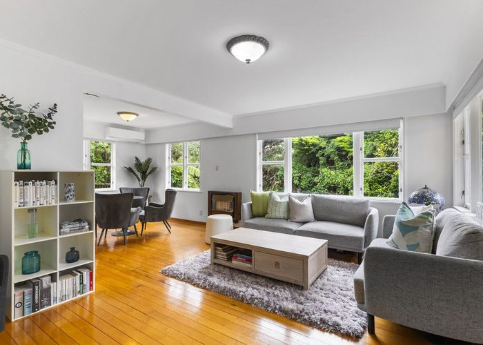  at 4 Arapiko Street, Johnsonville, Wellington, Wellington