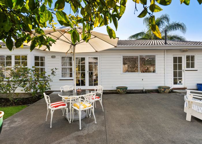 at 6 Adonis Place, Half Moon Bay, Manukau City, Auckland