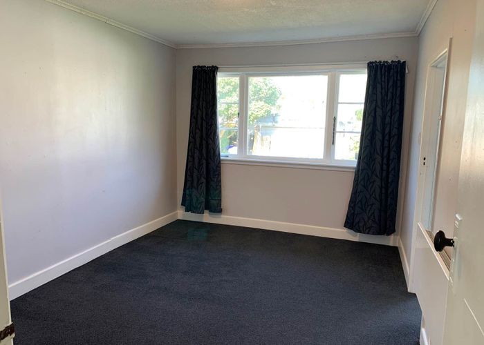  at 2/24 Te Moau Avenue, Parakai, Rodney, Auckland